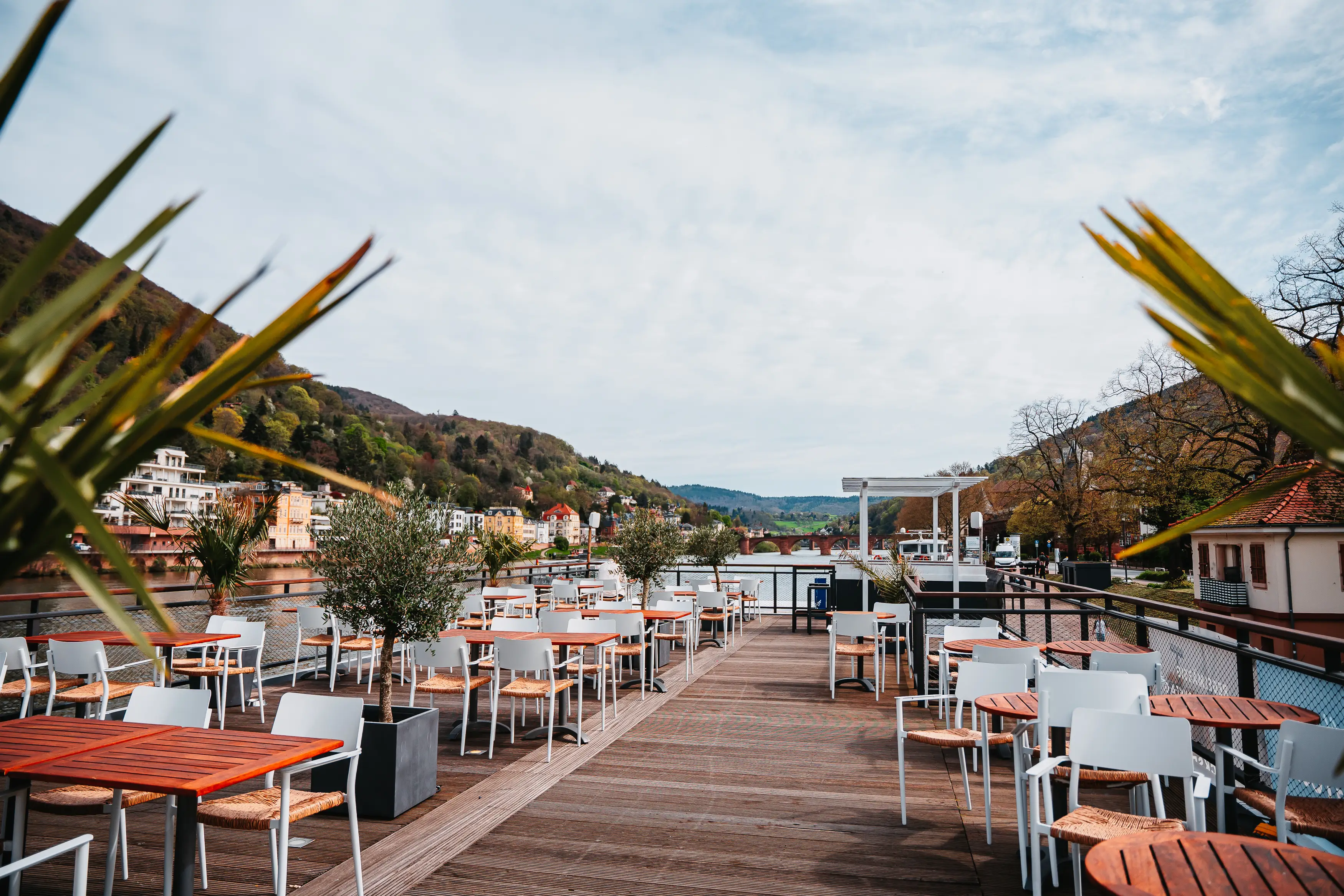 Pier IV Deck am Tag